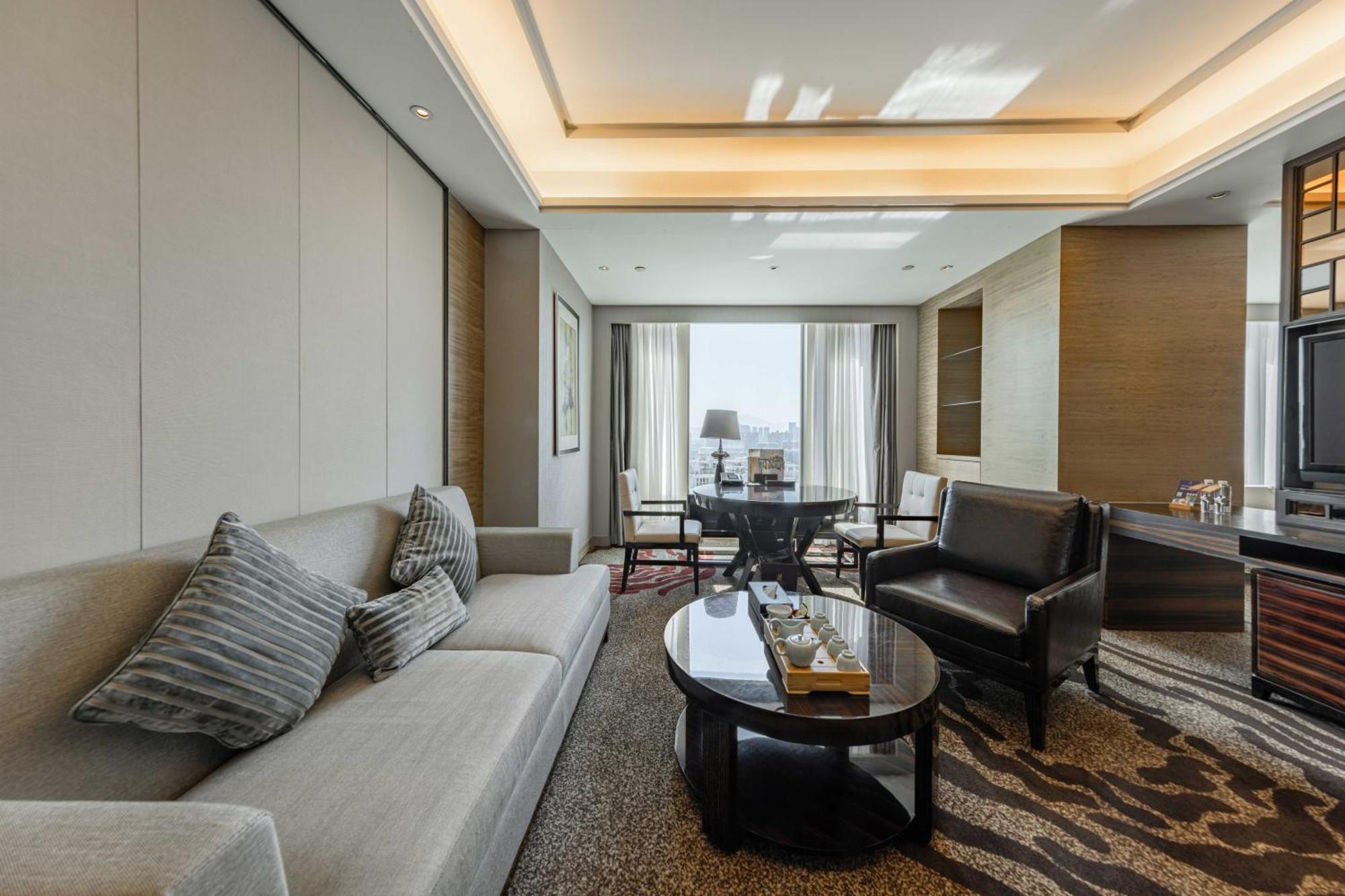 Shenzhen Langyue International Hotel Exterior photo